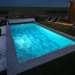 Lady Tipi 2 Avec Jacuzzi Et Piscine Gerendaház *