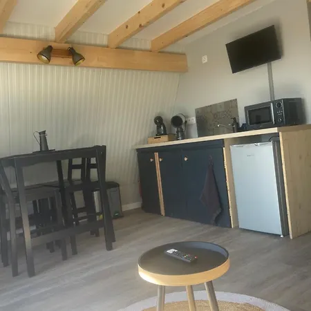 Lady Tipi 2 Avec Jacuzzi Et Piscine 롯지 Saint-Utin