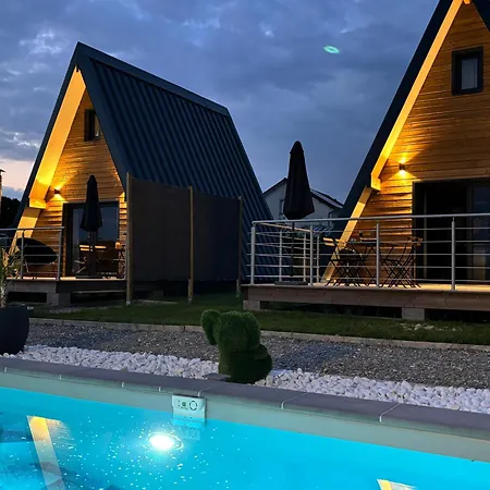 Lady Tipi 2 Avec Jacuzzi Et Piscine